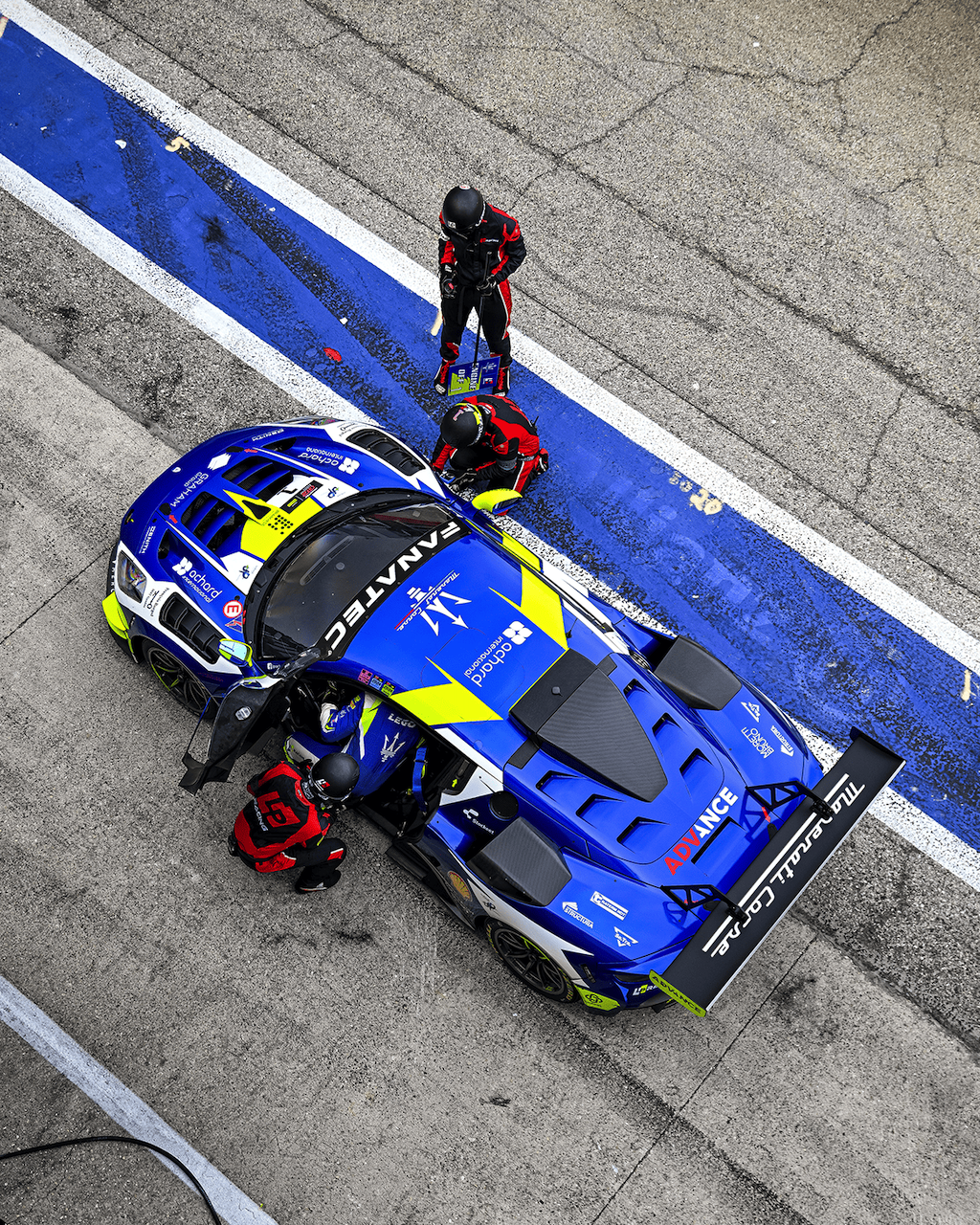 02_MC（ Maserati Corse ）不僅代表賽事部門，更象徵 Maserati 對速度、操控與技術極限的不懈追求